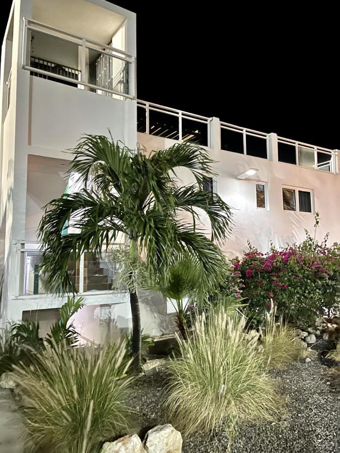 Maho Beach House - Spacious 1 Bedroom Suite Екстер'єр фото