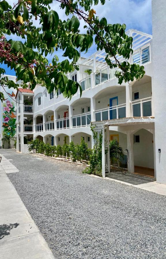 Maho Beach House - Spacious 1 Bedroom Suite Екстер'єр фото