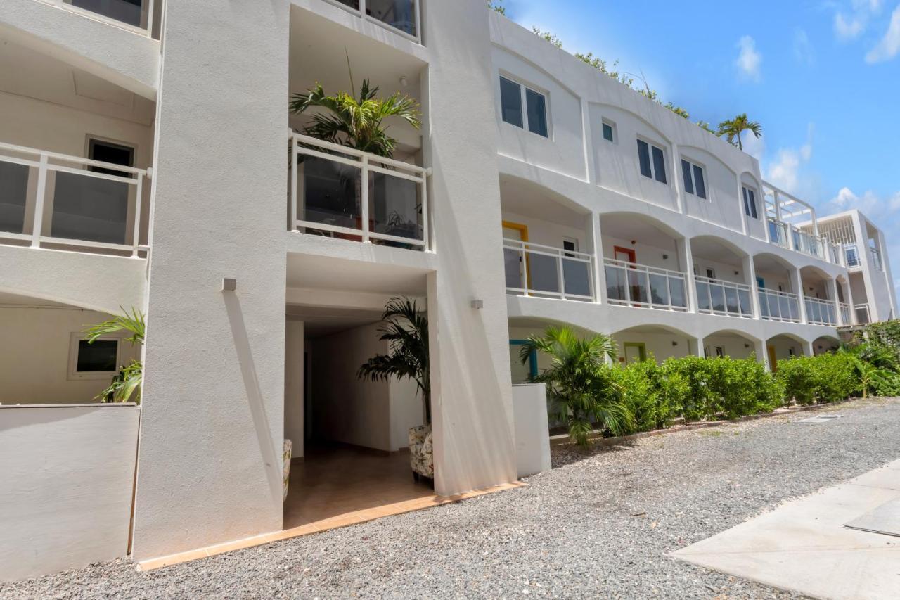 Maho Beach House - Spacious 1 Bedroom Suite Екстер'єр фото